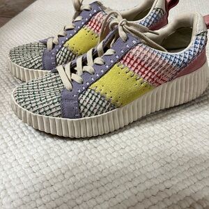 Dolce Vita Multicolor Sneakers